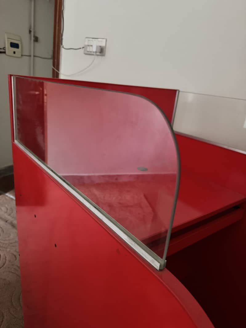 Computer tables 4
