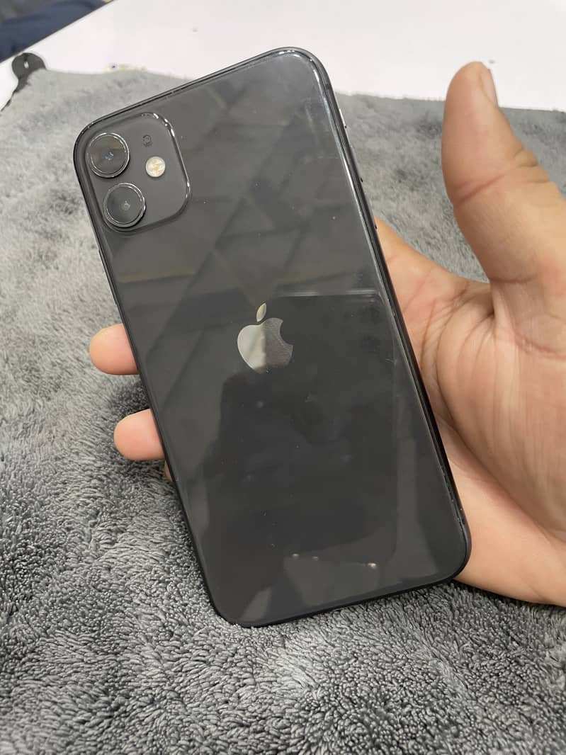 Apple iPhone 11 3