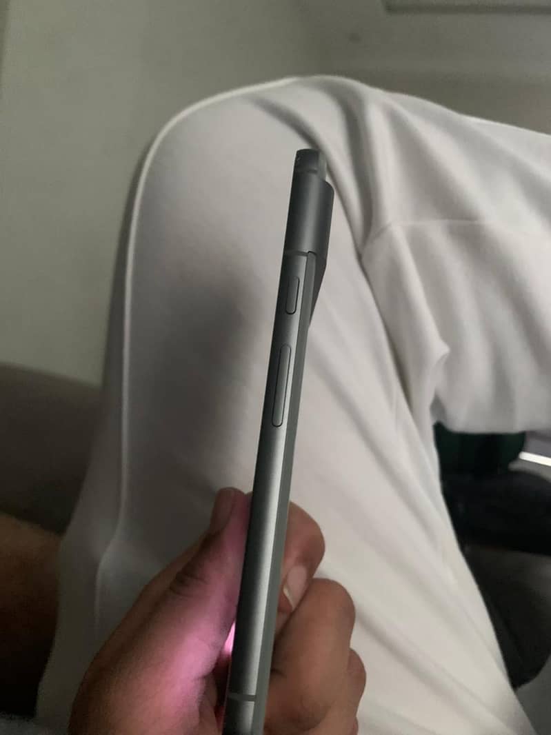 Google Pixel 8 3