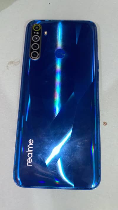 Realme 5  4 64. Snapdragon processor