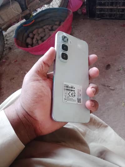 Infinix hot 60i 8+256