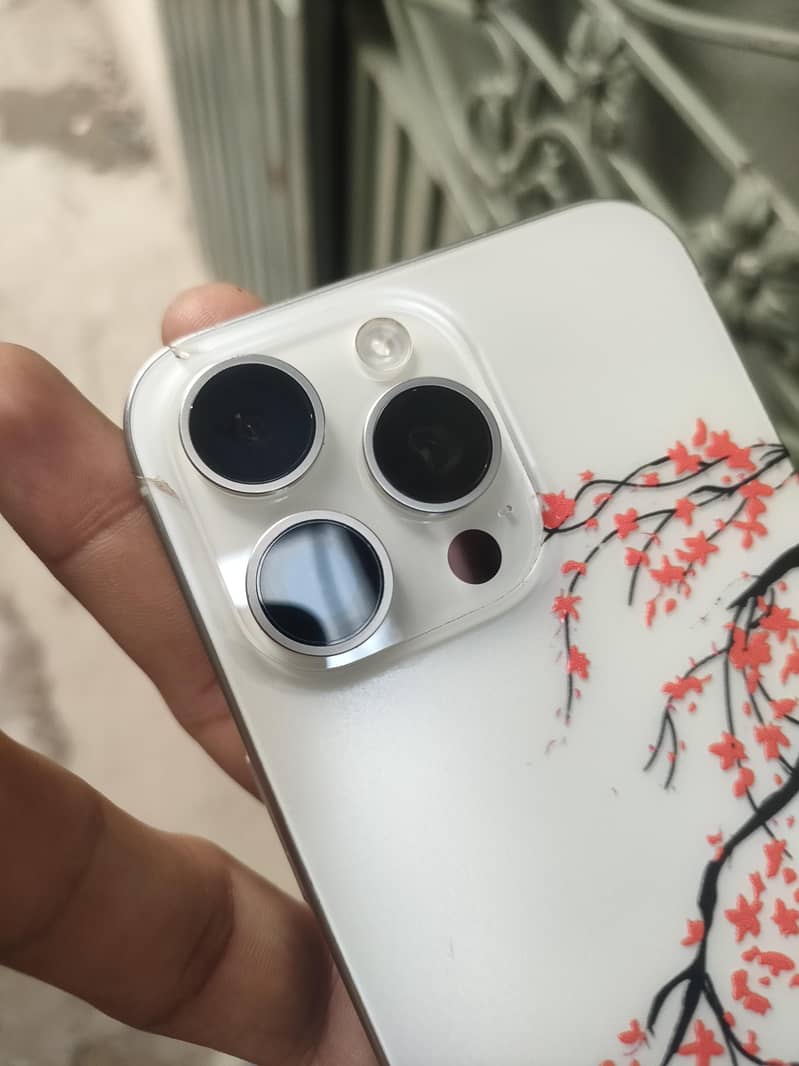 iphone 15 pro max 7