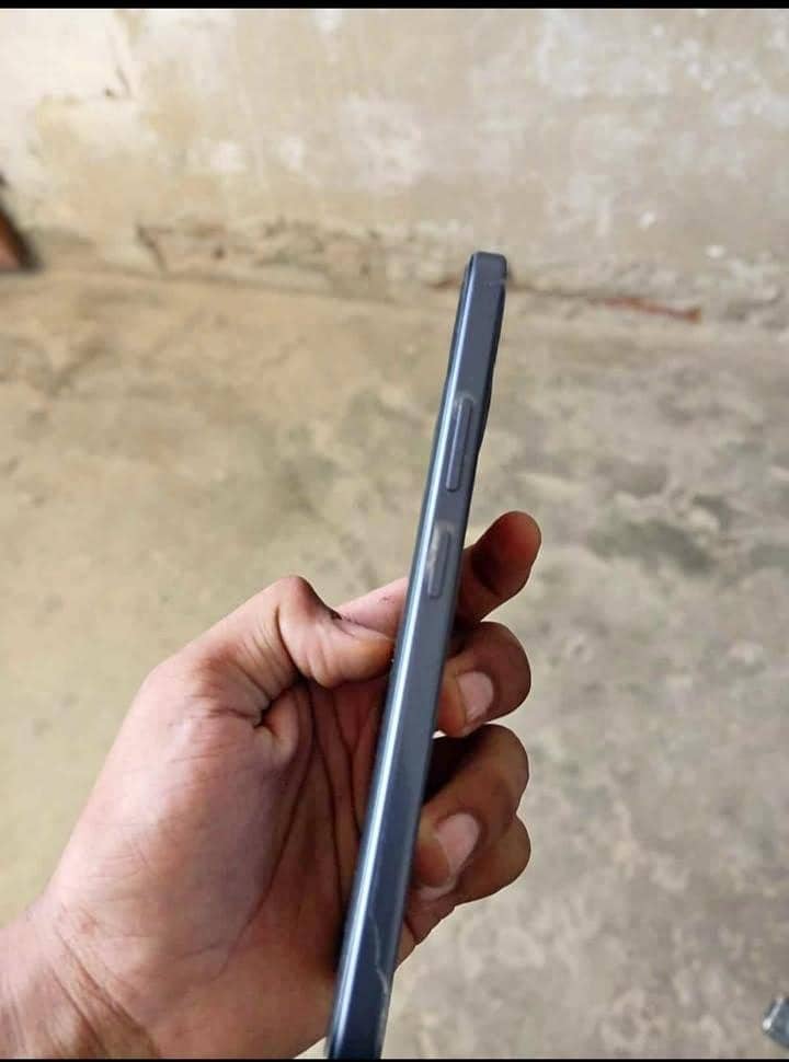 OPPO A6 4