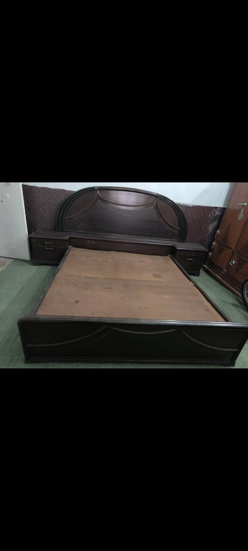 Solid bed set with Mattress 0