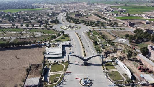 Prime Location 10 Marla Residential Plot For sale In Gujranwala