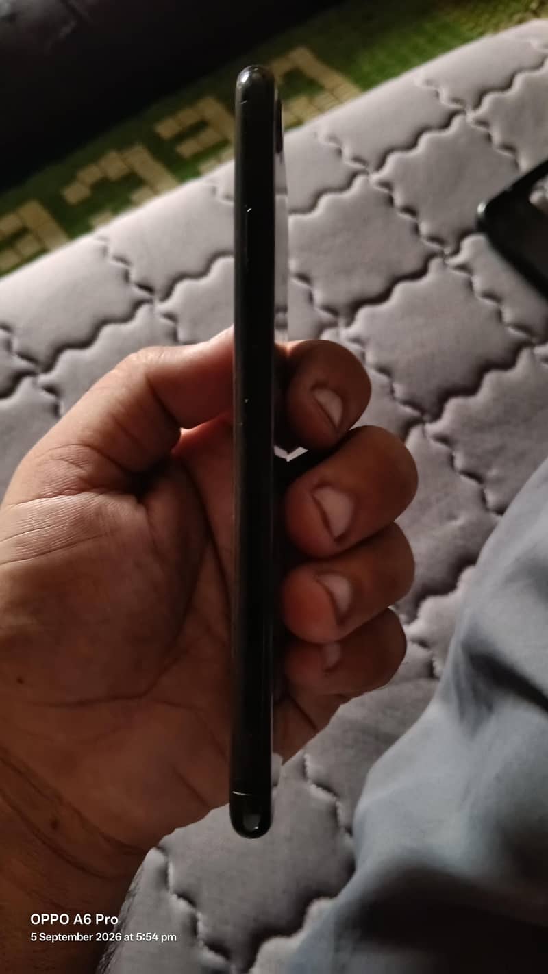 Apple iPhone 7 6
