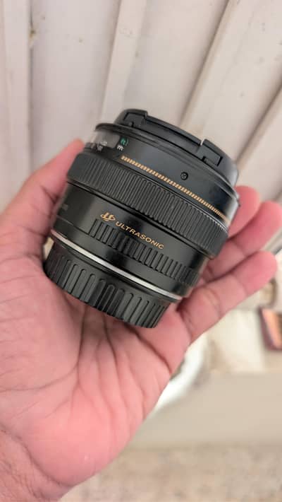 Canon 50mm f1.4