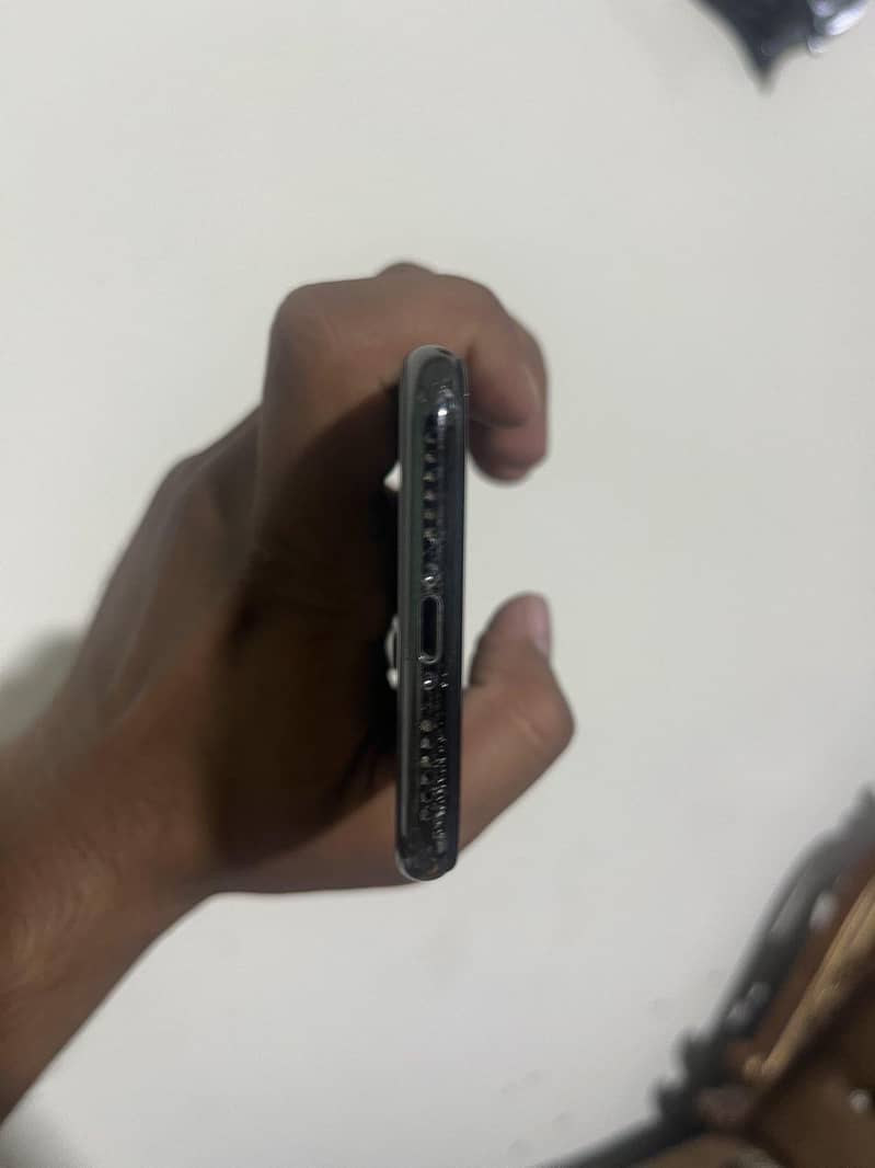 Apple iPhone X 2