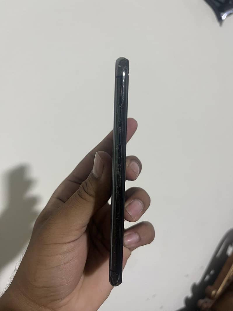 Apple iPhone X 6