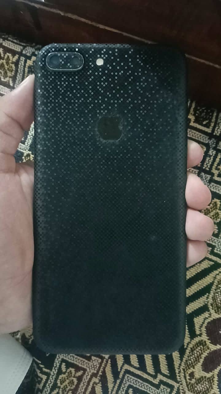 Apple iPhone 7 Plus 0