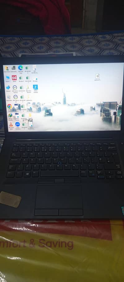 Dell Latitude 7480 | i5 6th Gen |Ram 8, ssd 256 |Battery timing 8 hrs