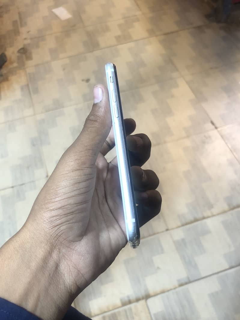 Apple iPhone SE 12