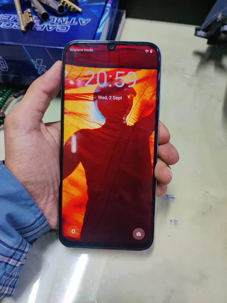 OPPO A6 0