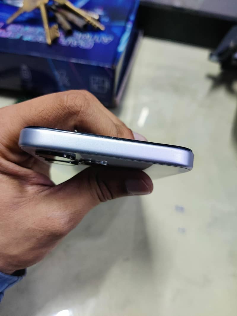 OPPO A6 1