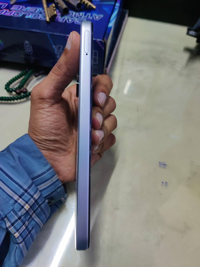OPPO A6 4