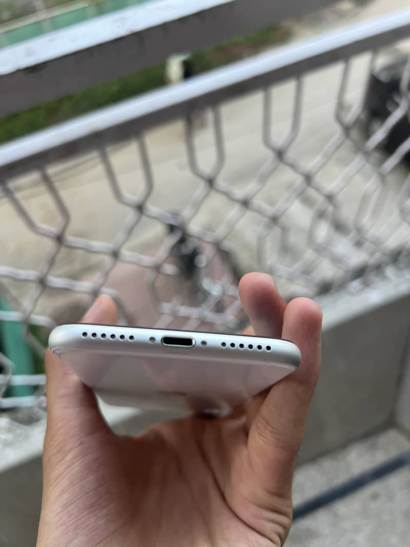 Apple iPhone SE 1