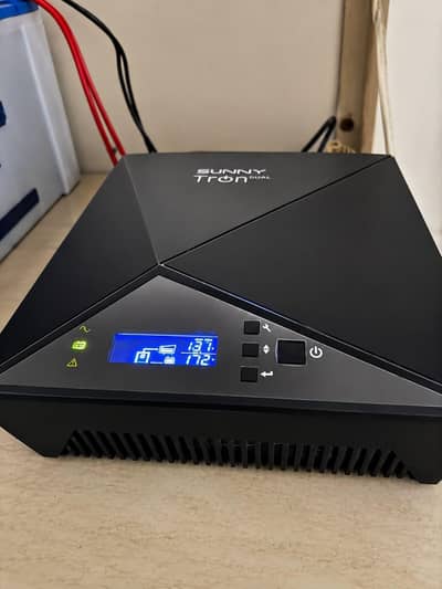 Sunny Tron UPS Only 4 Month Used