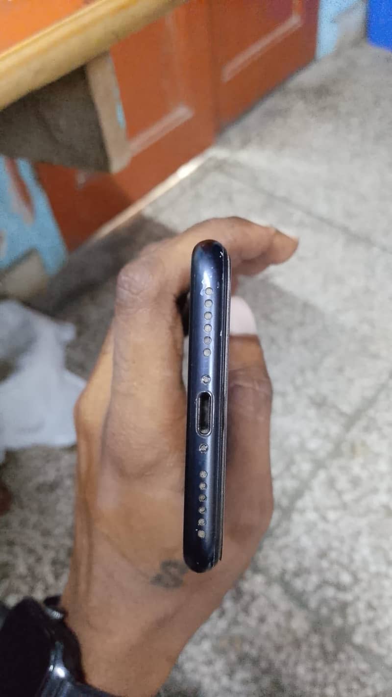 Apple iPhone 7 4