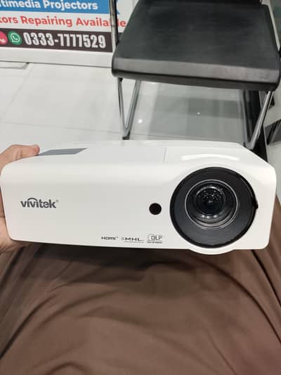 Vivitek DH559ST FULL HD