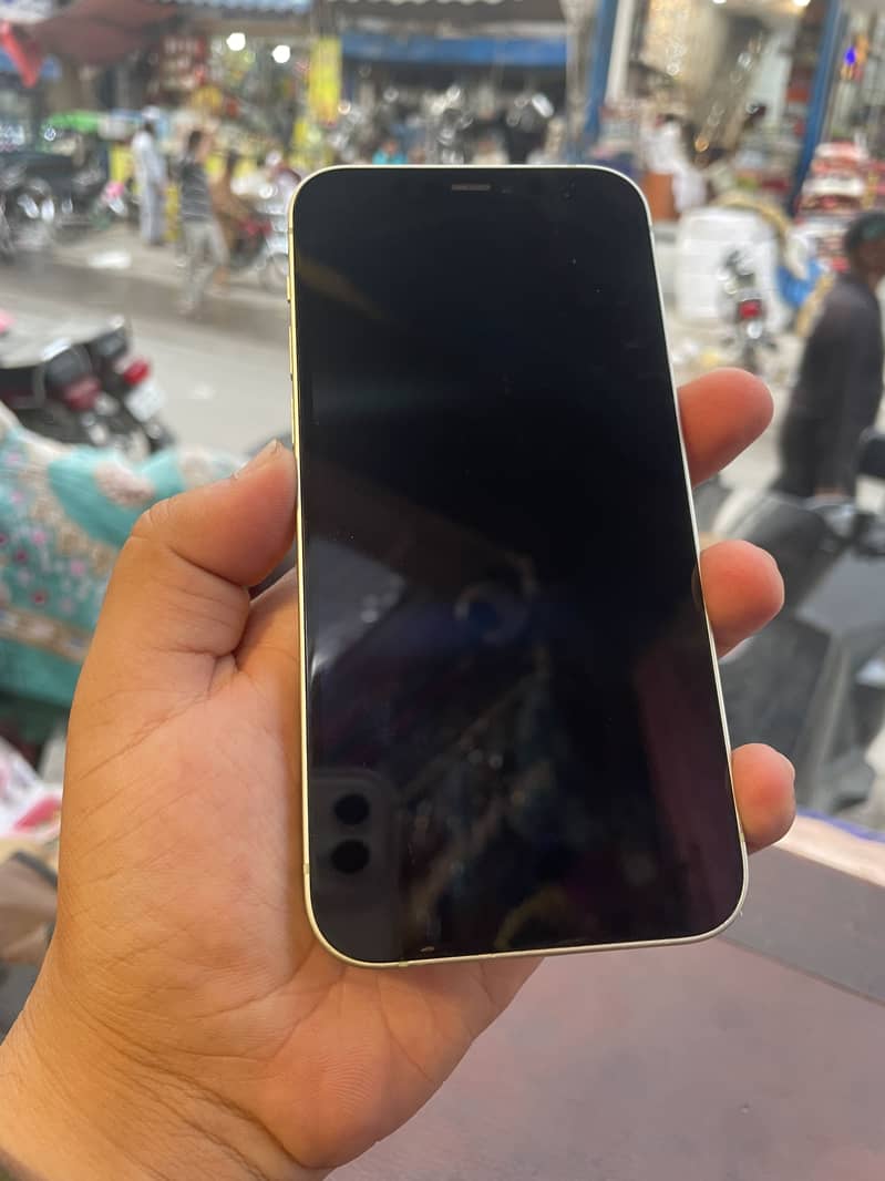 Iphone 12 4