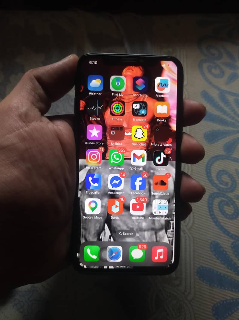 Apple iPhone X 2