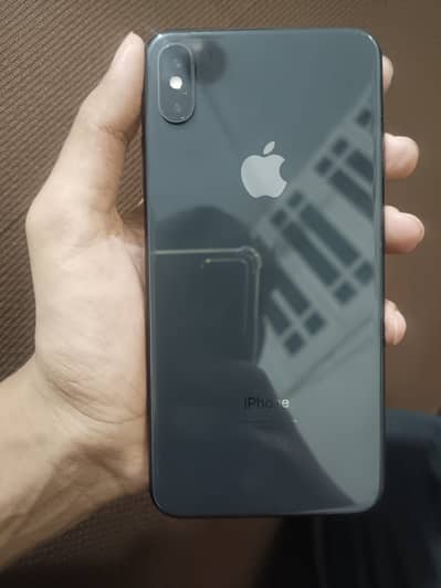 iPhone XS Max factory unlocked