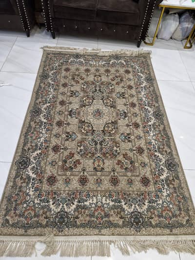 Irani Center Table Carpet