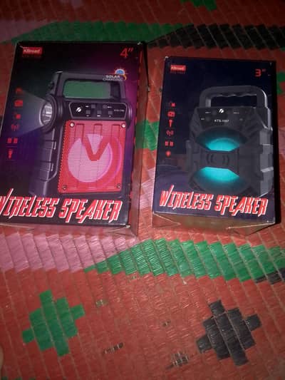 2 speaker 1 USB 8 gb