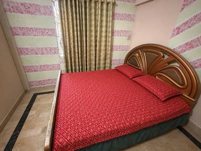 Bed And Dressing Table For Sale ( Set )