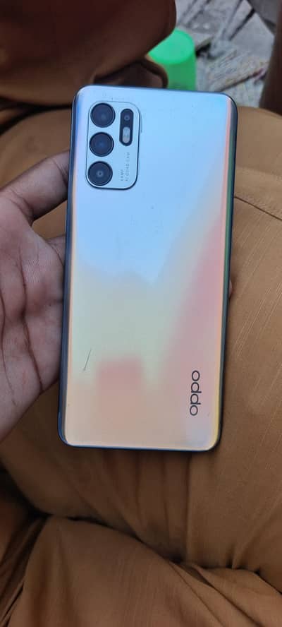OPPO Reno6