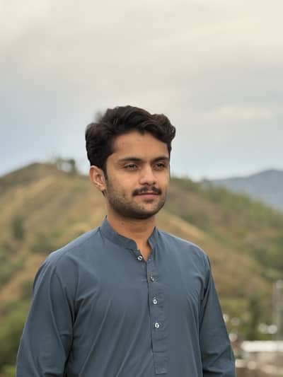 Dr Farrukh Awan