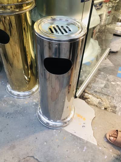 Stainless steel ashtray