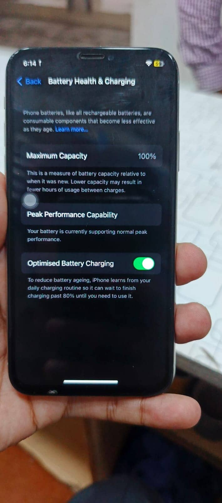 Apple iPhone X 4