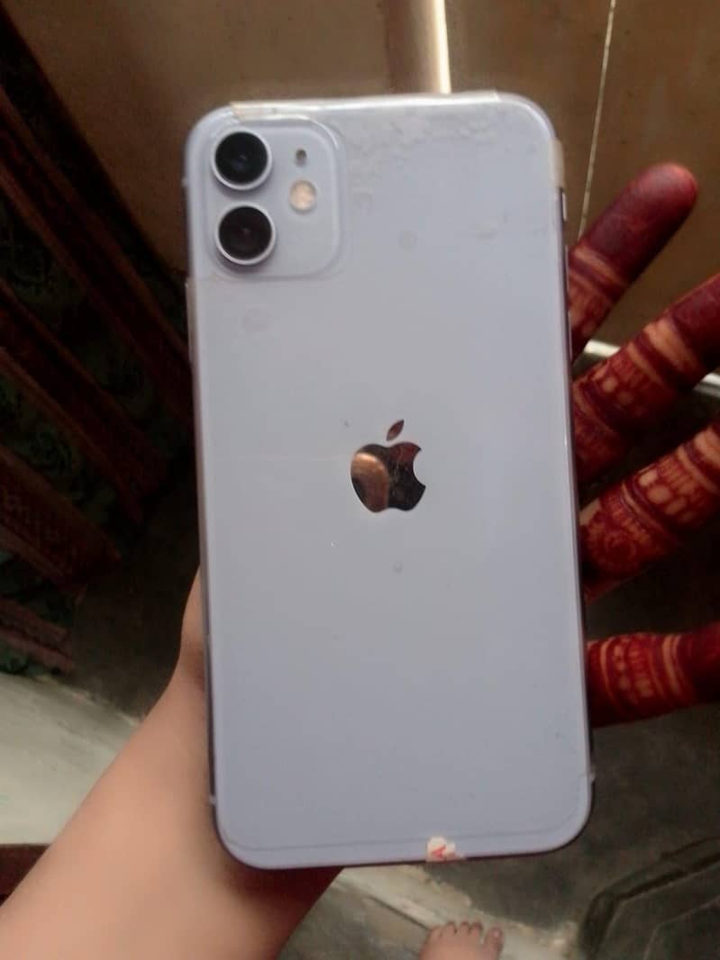 Apple iPhone 11 0