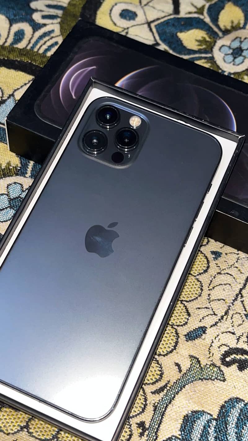 Apple iPhone 12 Pro 0