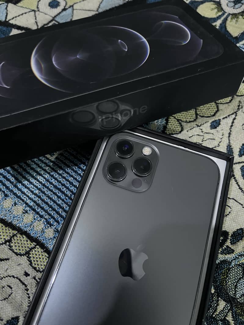 Apple iPhone 12 Pro 3