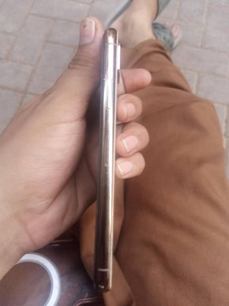 Apple iPhone X 1