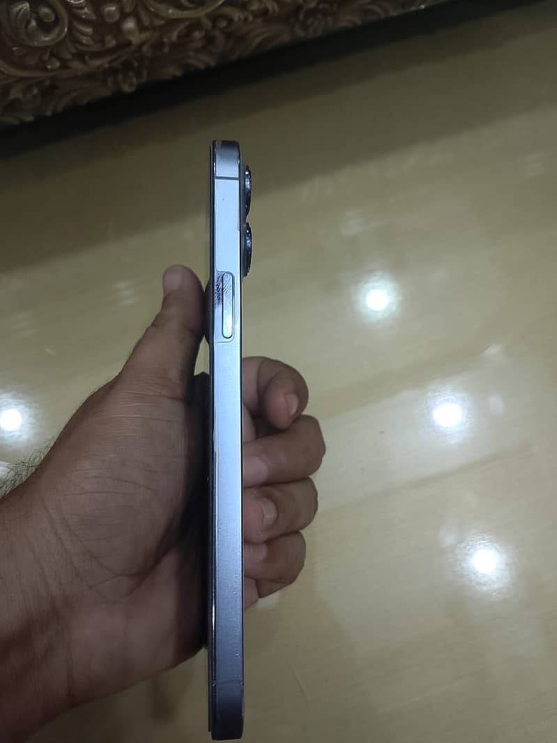 Apple iPhone 13 Pro Max 3