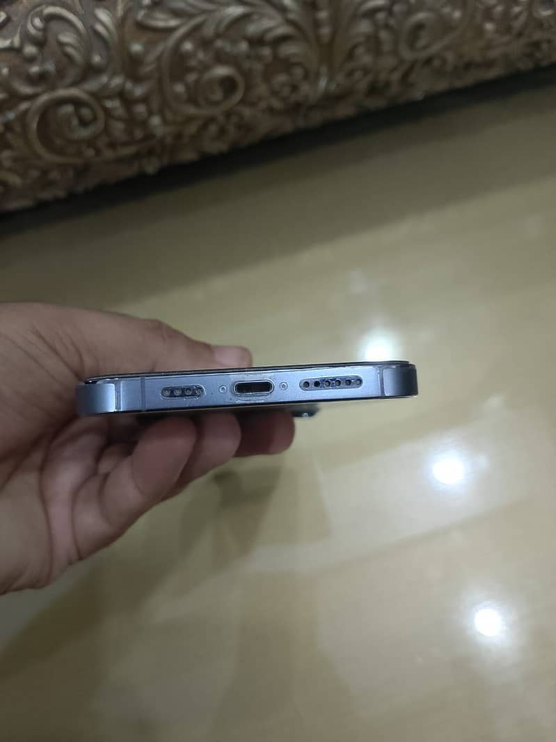 Apple iPhone 13 Pro Max 5
