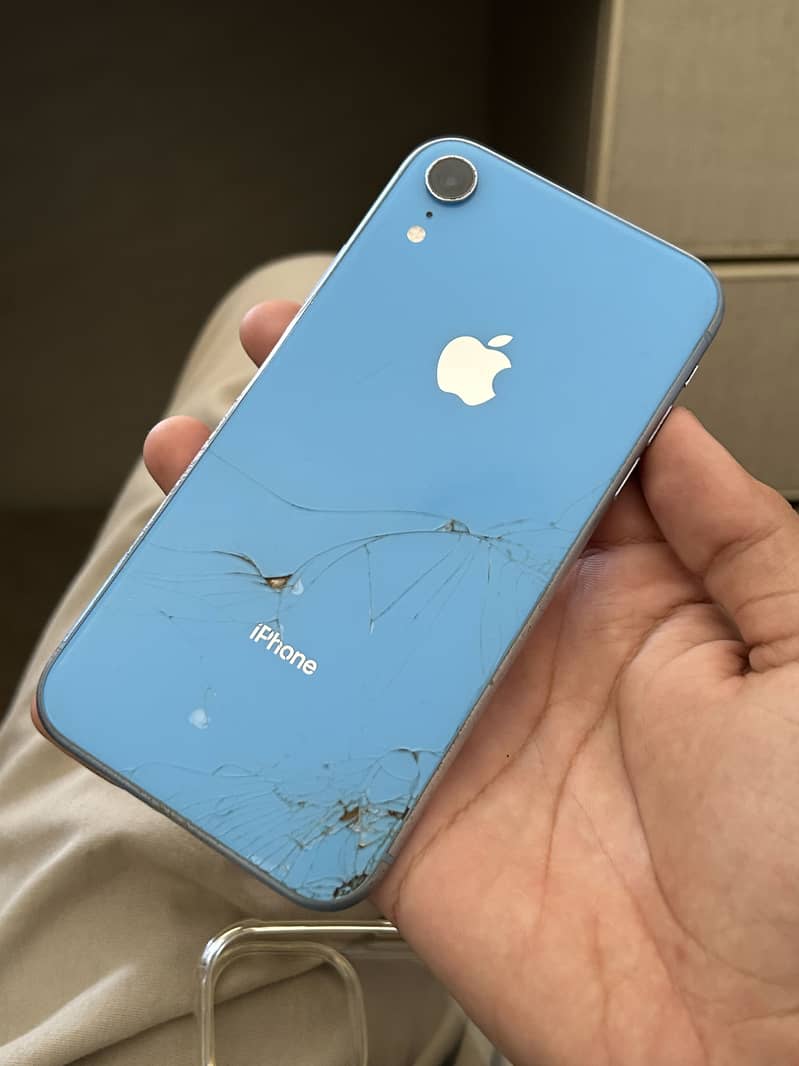 Apple iPhone X 3