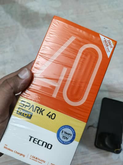 Tecno Spark 40 Pro+ Box Open