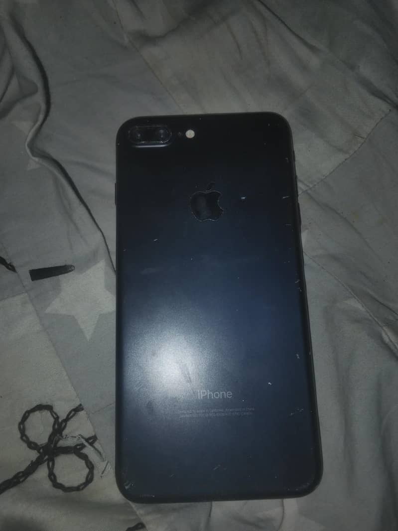 Apple iPhone 7 Plus 2