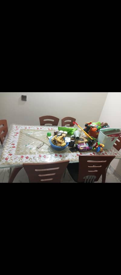 Dinning table 6 chairs