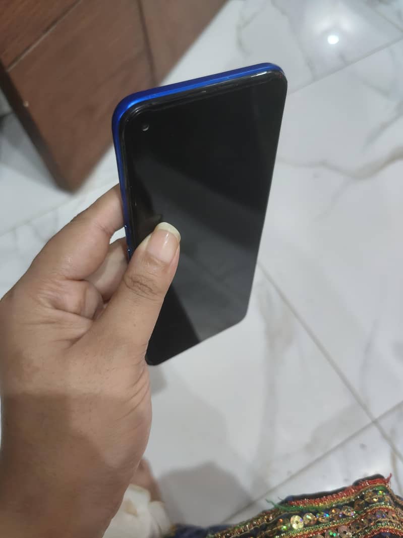 OPPO A54 4