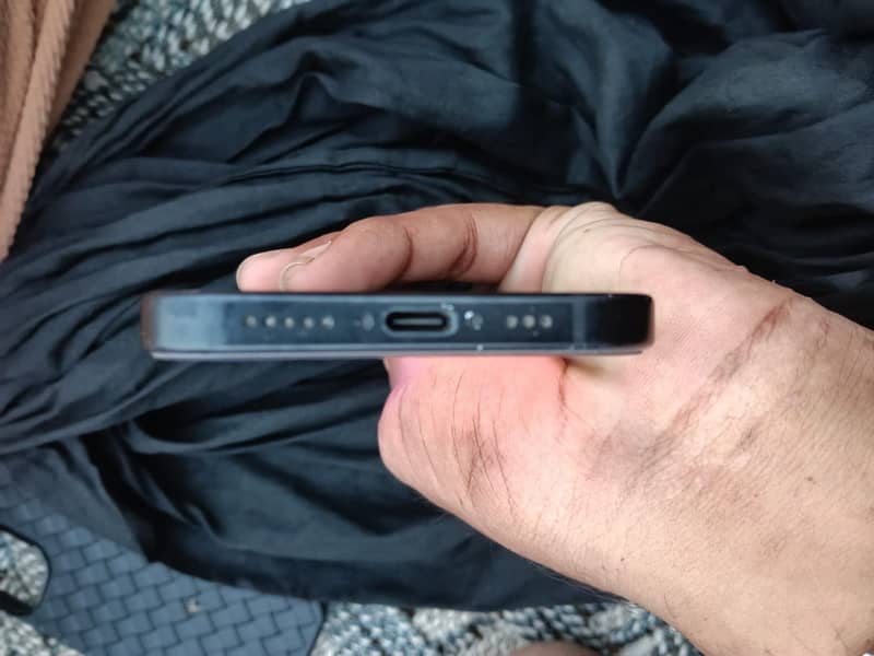 Apple iPhone 15 2