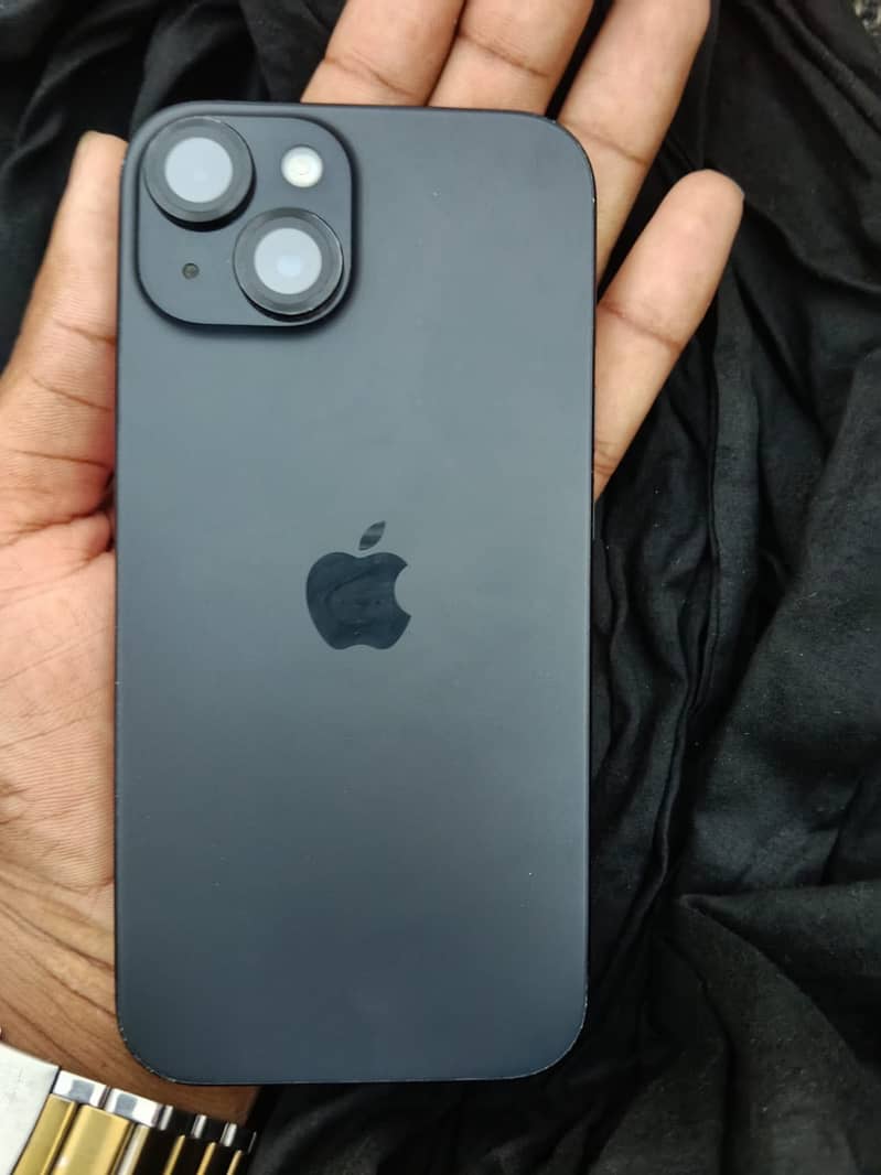 Apple iPhone 15 3