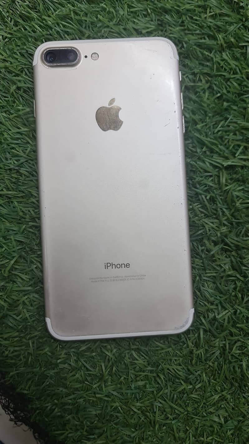 Apple iPhone 7 Plus 3