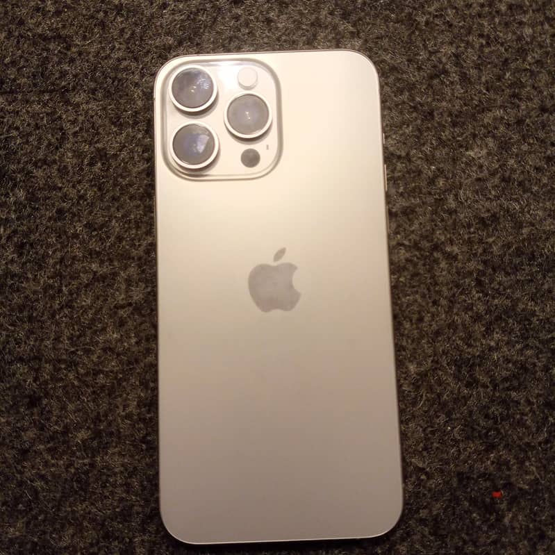 Iphone 15 pro mx 1