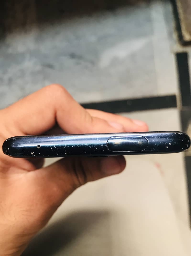 One Plus 7Pro 5G  Panel broken 4