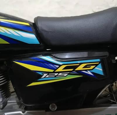 Honda CG125 2026 modal color black